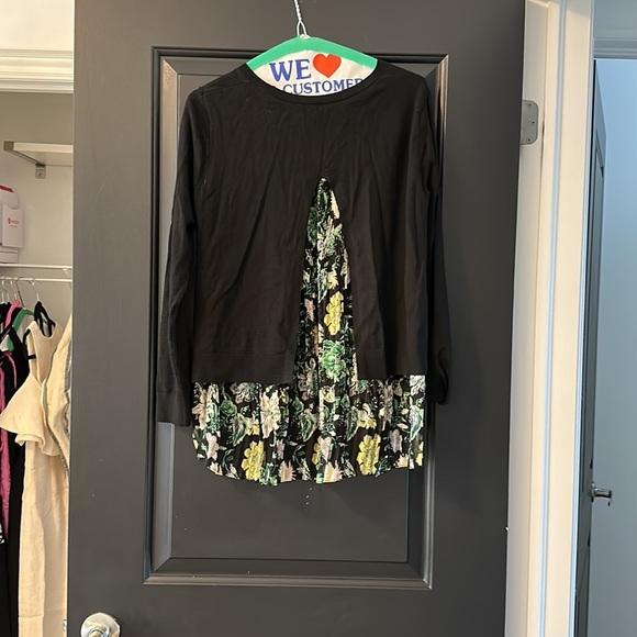 Club Monaco sweater - Picture 2 of 3